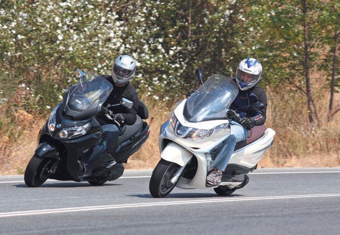 Piaggio X10 350 ABS vs SYM Maxsym 400i ABS