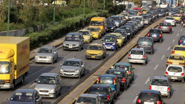 Σχεδόν όλο το 2014 θα κρατήσει η κατασκευή της, εδώ και χρόνια, απαραίτητης πεζογέφυρας σε ένα σημείο όπου έχουν πραγματοποιηθεί πολλά θανατηφόρα τροχαία με πεζούς.