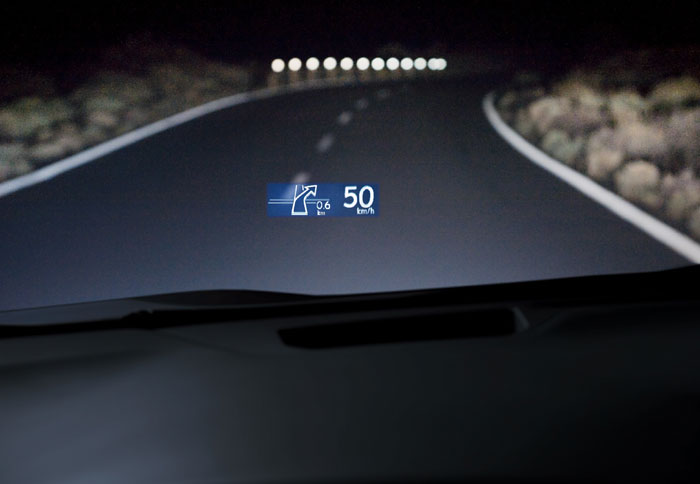 To ιαπωνικό SUV χρησιμοποιεί Head Up Display υψηλής ευκρίνειας      