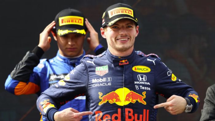 Verstappen: «Δεν χρειαζόμαστε πλήρη αναφορά για το τι συνέβη πέρυσι» 