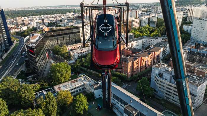 Το ανανεωμένο Nissan Qashqai έκανε ρεκόρ Γκίνες στο bungee jumping! 