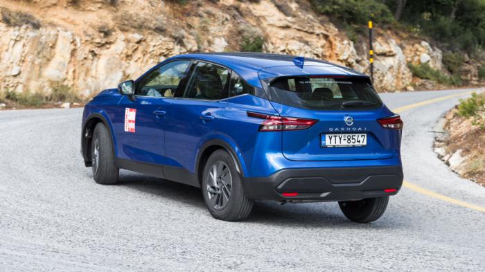 Σε ανώτερες εκδόσεις το Nissan Qashqai με τον 1.300άρη κινητήρα έρχεται ως αυτόματο (X-Tronic κιβώτιο) με 158 άλογα, με δυνατότητα και 4κίνησης.