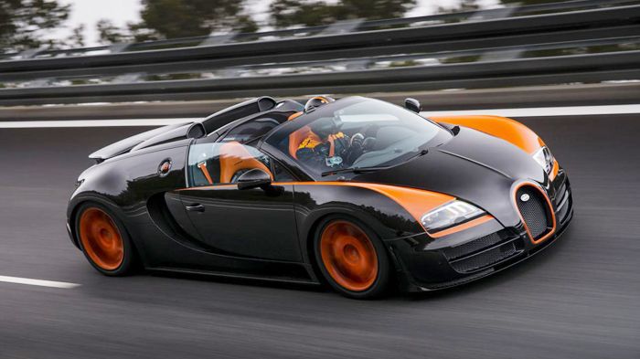 Στο τιμόνι λοιπόν της Veyron Grand Sport Vitesse βρέθηκε ο Κινέζος οδηγός αγώνων, Anthony Liu, ο οποίος οδήγησε με την ταχύτητα 408,84 χλμ./ώρα στην πίστα της VW.