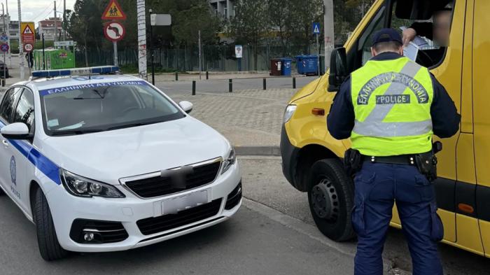 59 παραβάσεις από σχολικά σε μία ημέρα στην Αθήνα! 