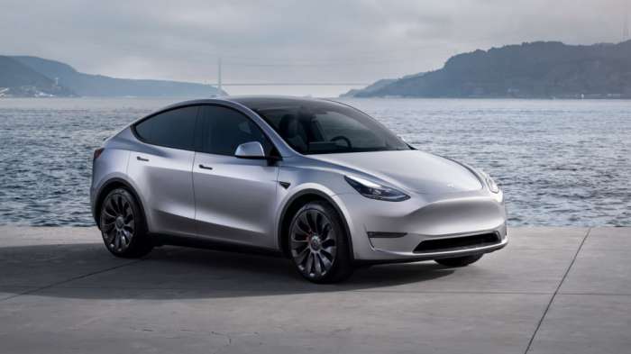 Το ανανεωμένο Tesla Model Y ξεκίνησε δοκιμές - Έρχεται το 2025 