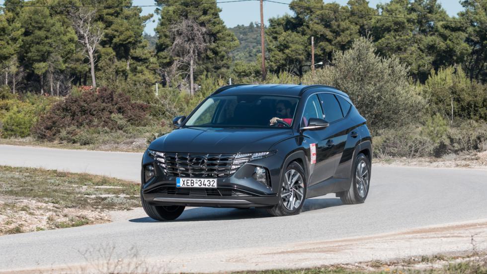 Ευρύτατη η γκάμα κινητήρων στο νέο Hyundai Tucson που λανσάρεται στη χώρα μας με τρεις ήπια υβριδικές εκδόσεις, δύο βενζίνης (150 και 180 ίππων) και μία diesel (136 ίππων), την υβριδική έκδοση που προ