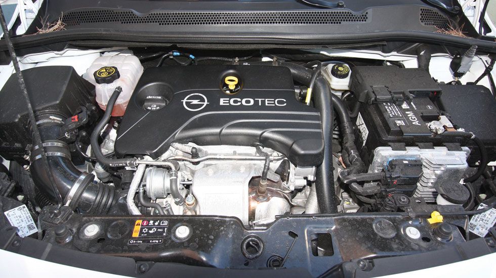 Ο κινητήρας του Opel Corsa χάρη στην χρήση υπερσυμπιεστή, αποδίδει 115 ίππους και ροπή 170 Nm, έχοντας μέση κατανάλωση 4,9 λτ./100 χλμ.