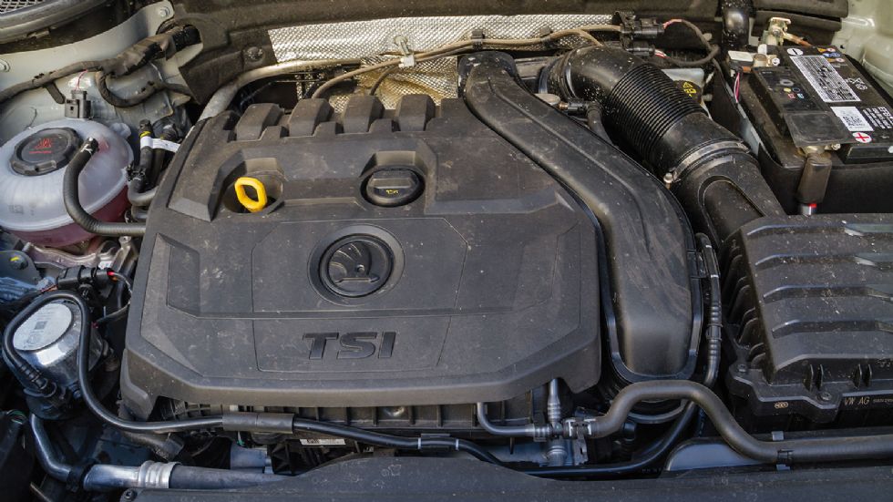 Ο 1,5 λτ. TSI κινητήρας του Skoda Karoq αποδίδει 20 ίππους περισσότερους από των υπολοίπων και προσφέρει καλύτερες επιδόσεις και τιμές κατανάλωσης.