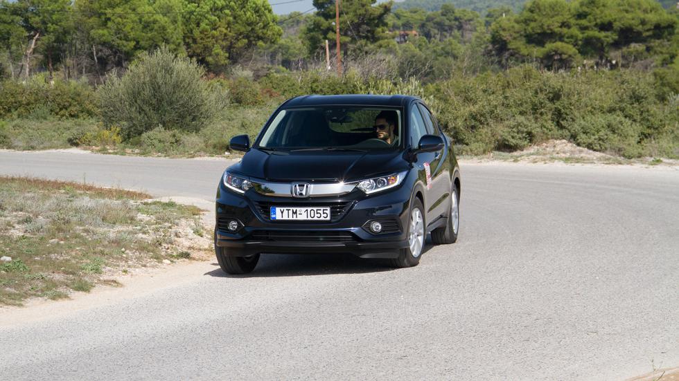 Honda Jazz Crosstar Hybrid Vs Honda HR-V