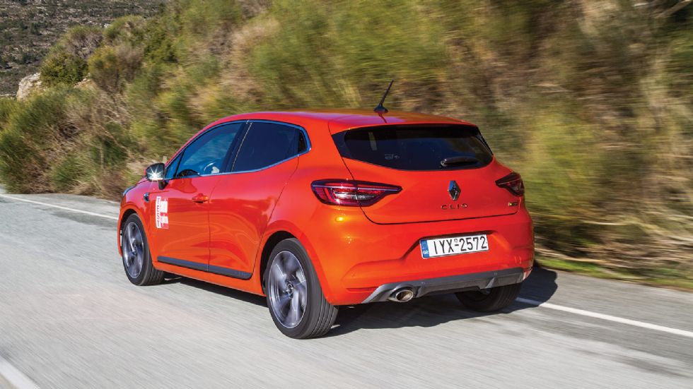 Το Renault Clio των 130 ίππων με το RS-Line πακέτο πατάει με σιγουριά, έχει ουδέτερη συμπεριφορά και εξαιρετική ποιότητα κύλισης. Παρουσιάζει την πιο ισορροπημένη εικόνα.