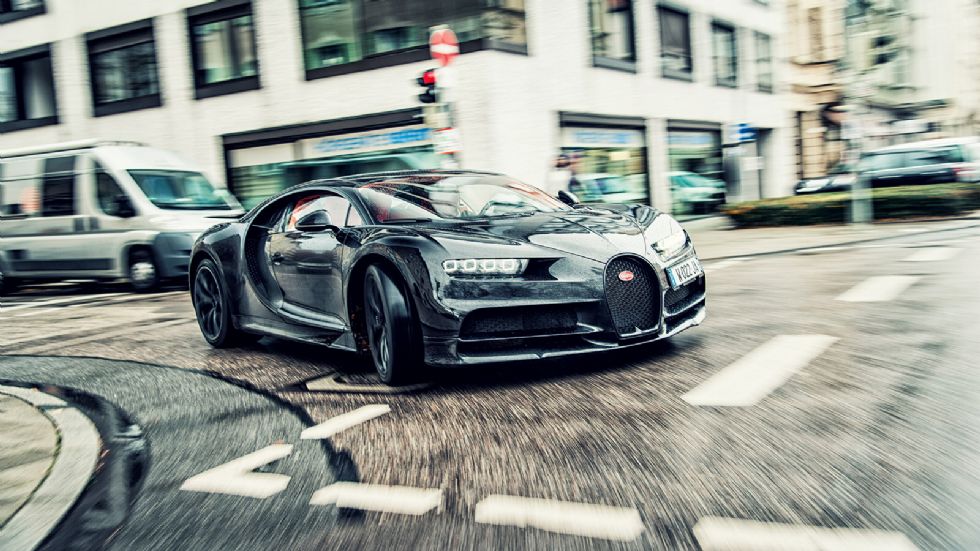 Bugatti Chiron: 24 ώρες με 1.500 άλογα