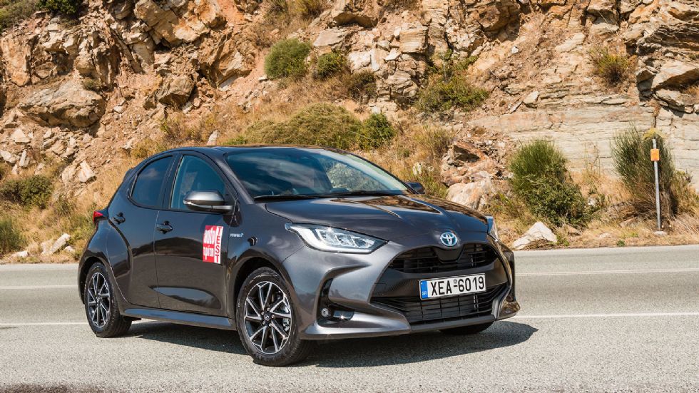 Toyota Yaris: Να το αγοράσω σε βενζίνη ή υβριδικό;