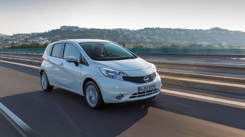 Προσανατολισμένο στην άνεση είναι το Nissan Note στο δρόμο.