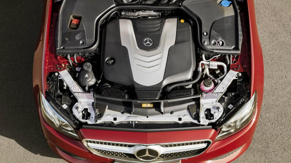 Η έκδοση E400 4Matic θα διαθέτει ένα διπλό τούρμπο κινητήρα V6 βενζίνης και 328 άλογα