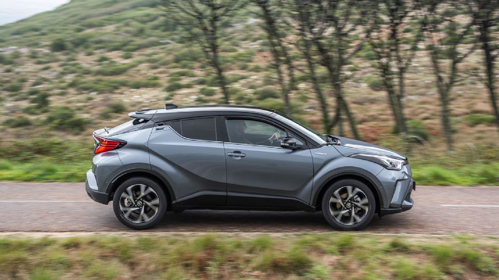 Nissan Qashqai VS Peugeot 3008 Vs Toyota C-HR