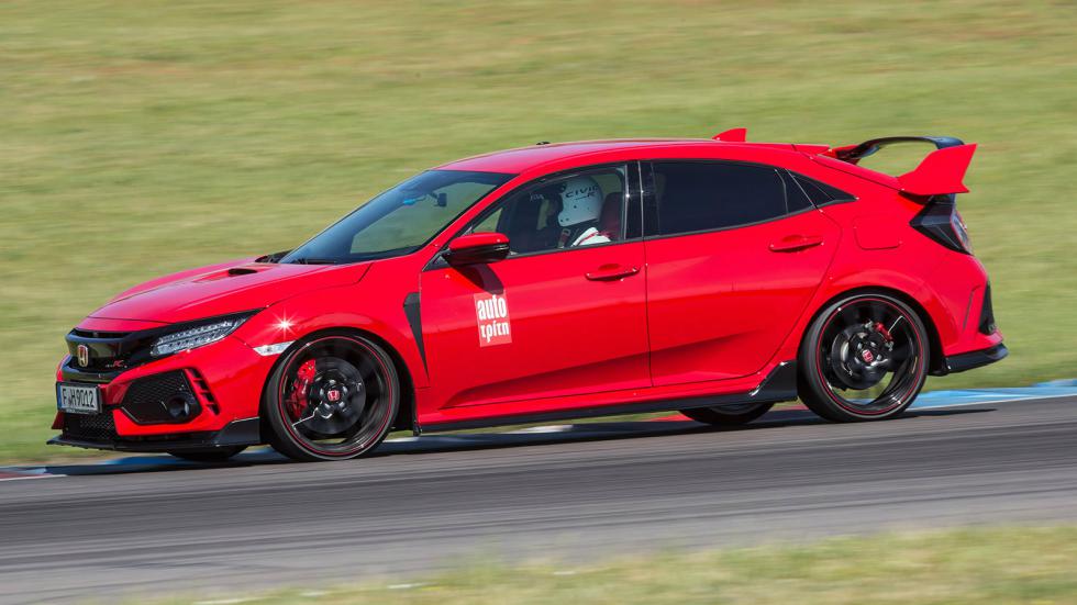 Ολόκληρο το αμάξωμα της νέας 5ης γενιά του Honda Civic Type R εξελίχθηκε με βάση την βέλτιστη αεροδυναμική και όχι μόνο την «επιθετική» εμφάνιση.