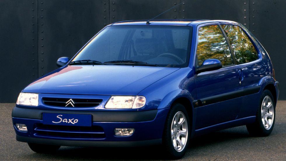 Το Citroen Saxo VTS στάθηκε επάξια δίπλα στο «αδερφάκι» 106 Rallye 1.6 16v με την επίσημη παρουσίασή του να γίνεται στις αρχές του 2001.