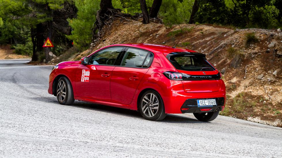 Το Peugeot 208 συνδυάζει ευχάριστη συμπεριφορά, δυναμισμό και άνεση. Είναι ένα πραγματικά ευχάριστο στην οδήγηση μικρό.