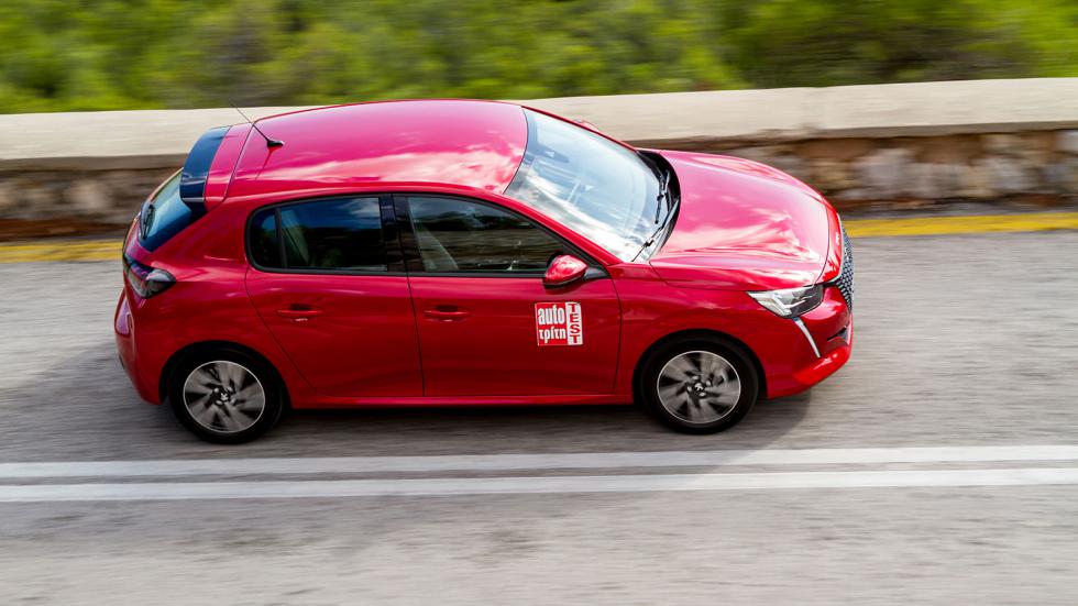 Το Toyota Yaris απέναντι στους Γάλλους ανταγωνιστές του!