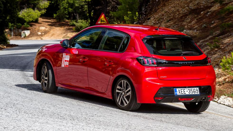 Το Toyota Yaris απέναντι στους Γάλλους ανταγωνιστές του!