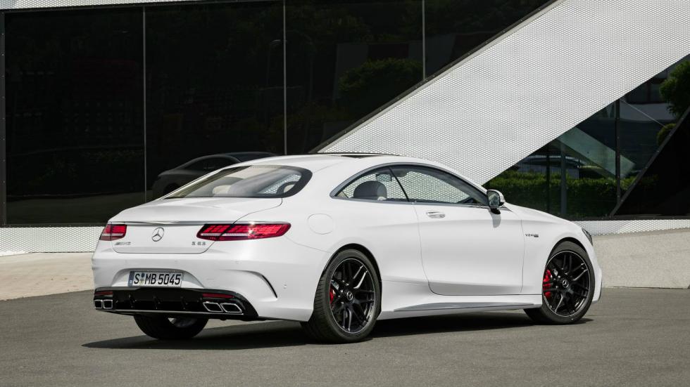 H Mercedes-AMG S65 θα συνεχίσει να προσφέρεται με ένα χειροποίητο κινητήρα V12 twin-turbo 6.0 λίτρων που προσφέρει 630 ίππους.