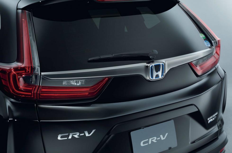 Η Honda μαύρισε το CR-V