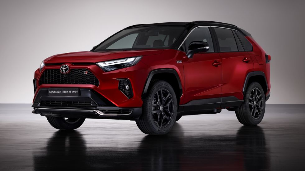 Νέο Toyota RAV4 GR Sport: Υβριδικό και Plug-in με έως 306 άλογα