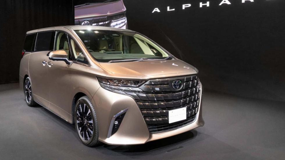 Πρεμιέρα για τα νέα Toyota Alphard και Vellfire