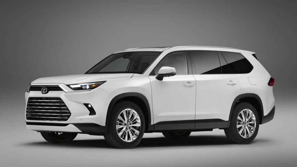 Το Toyota Grand Highlander έφτασε με έξτρα χώρους και έως 367 άλογα