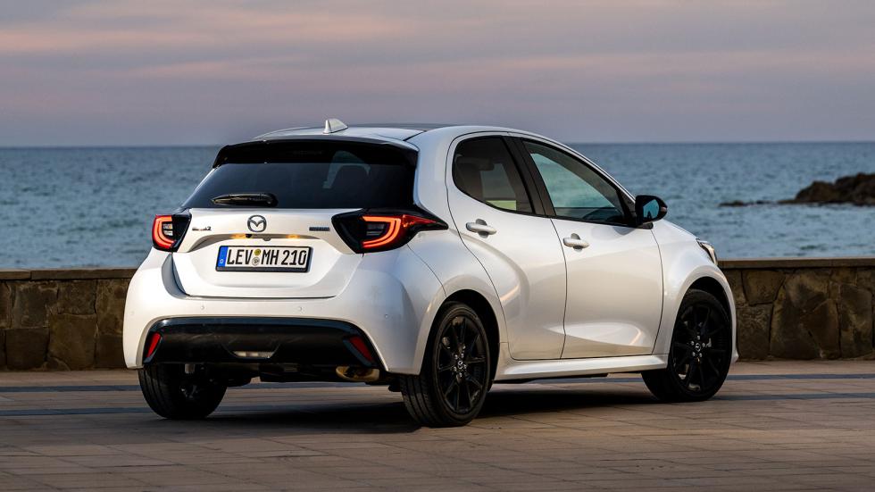 Οδηγούμε το ανανεωμένο Mazda 2 Hybrid