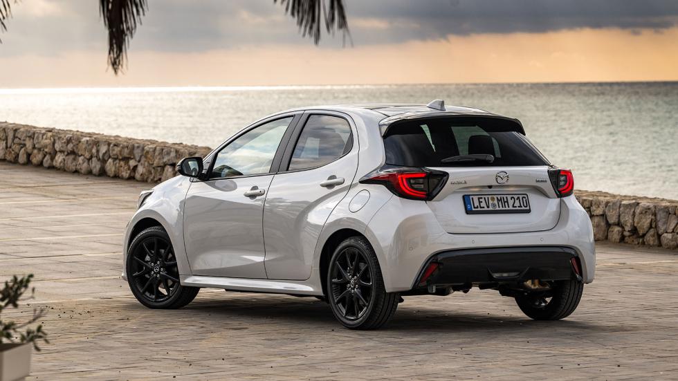 Οδηγούμε το ανανεωμένο Mazda 2 Hybrid