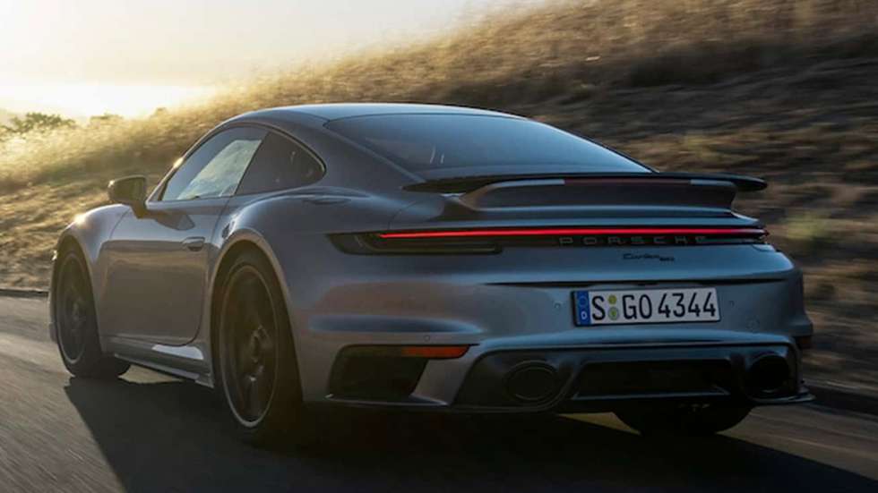 Porsche: Τιμά τα πρώτα «ήντα» της  911 Turbo με την επετειακή 50 Years