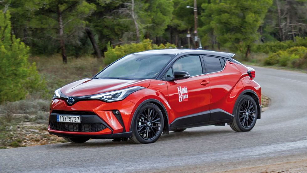 Υβριδικό Toyota C-HR με 184 άλογα ή βενζινάτο Hyundai Kona με 198;