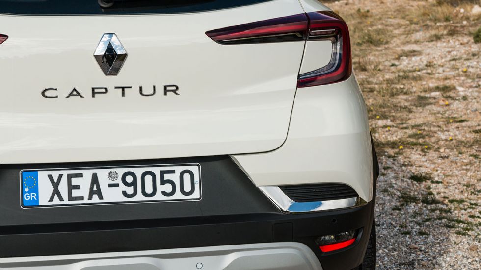 Renault Captur LPG Vs Toyota C-HR Hybrid