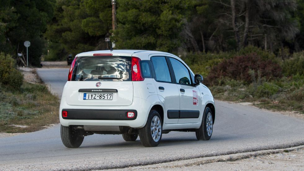 To Fiat Panda είναι ένα πολύ αξιόλογο μίνι αυτοκίνητο ιδιαίτερα στην έκδοσή του που καταναλώνει φυσικό αέριο και βενζίνη με επίκεντρο τις αστικές αλλά κυρίως οικονομικές μετακινήσεις. 
