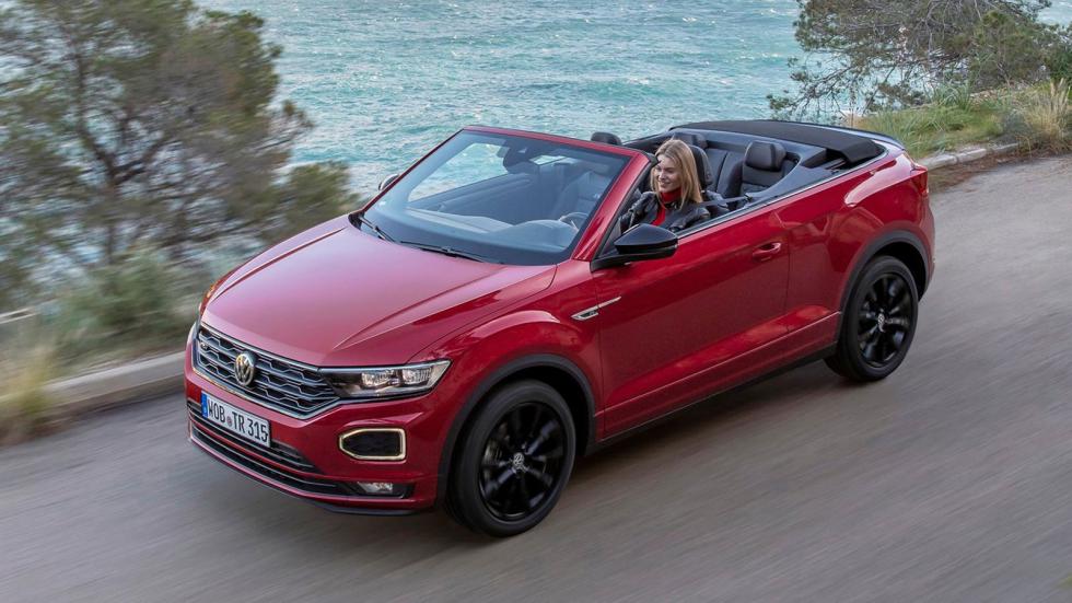 VW T-Roc Cabrio: Συνδυάζει στοιχεία SUV και cabriolet και αποτελεί την ανοικτή πρόταση του ομίλου στα μικρομεσαία.