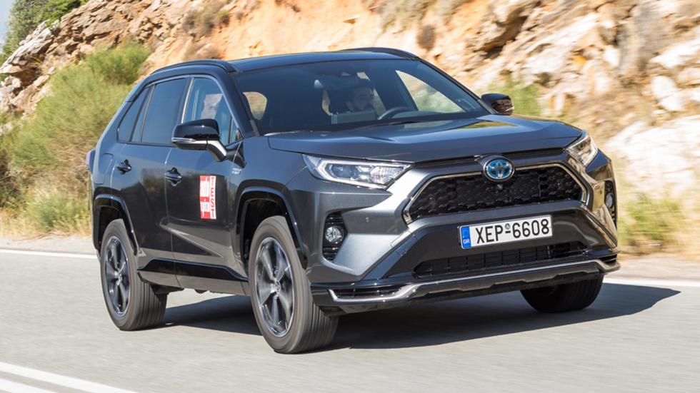 Toyota RAV4 PHEV: Πανίσχυρο, δεν «καίει» και πάει παντού!