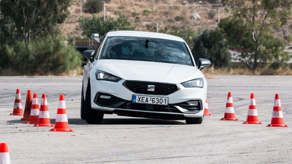 Δεν έχει την «κοψιά» του Ford Focus, αλλά το νέο SEAT Leon παραμένει ένα από τα ευχάριστα στην οδήγηση μικρομεσαία μοντέλα. 