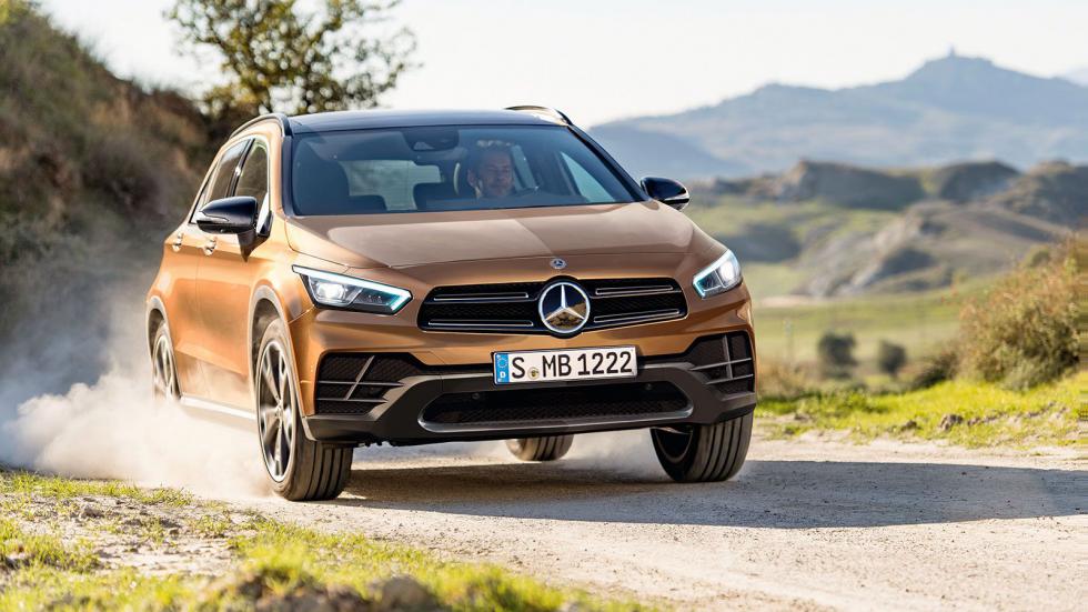 Η Mercedes A Adventure θα μπορούσε να παρουσιαστεί ως το μικρό αδερφάκι της GLA και να στηρίξει τη γέννηση της νέας μικρής Mercedes. Kι αυτό γιατί μόνο με υψηλά νούμερα παραγωγής θα έχει εμπορικό νόημ