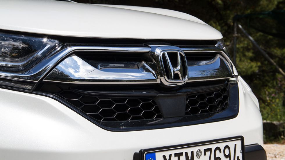 Το σύστημα Active Shutter Grille της Honda διαθέτει ενεργές γρίλιες, οι οποίες ανοίγουν μόνο όταν είναι απαραίτητο, για καλύτερη αεροδυναμική απόδοση.