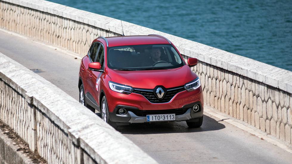 To Renault Kadjar παρά τον αυξημένο όγκο του καταφέρνει να είναι ελκυστικό.	