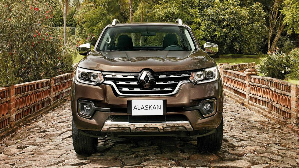 Αναλόγως της αγοράς, το νέο Renault Alaskan θα είναι διαθέσιμο με κινητήρες βενζίνης ή πετρελαίου, με ισχύ από 160 – 190 ίππους.