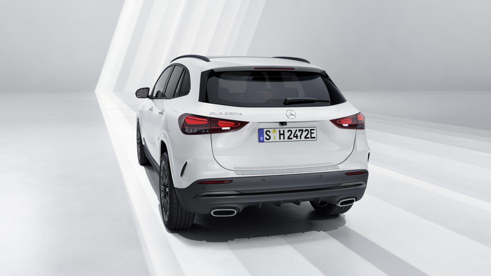 Ανανεωμένη Mercedes GLA: Best-seller σε mild hybrid, diesel & Plug-in 