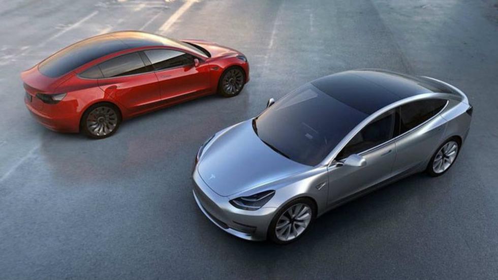 Το Model 3 της Τesla θα βοηθήσει την εταιρία να πετύχει ακόμα περισσότερες πωλήσεις.