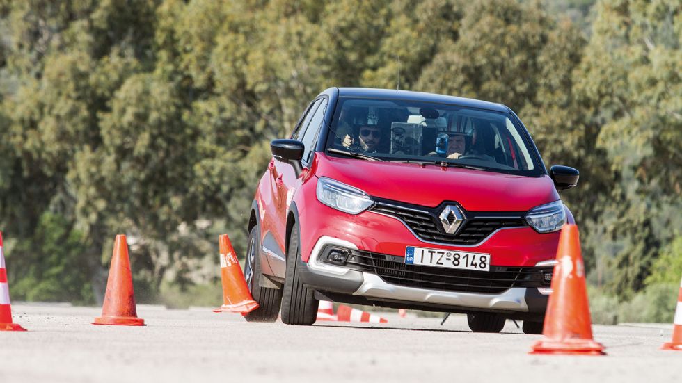 Στο Renault Captur το πολύ αποτελεσματικό ESP φρέναρε το γαλλικό μοντέλο, μην επιτρέποντας φαινόμενα υπο/υπέρστροφής.