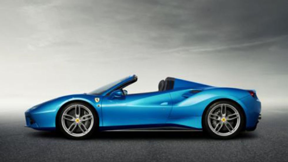 H Ferrari 488 Spider αποκαλύπτεται