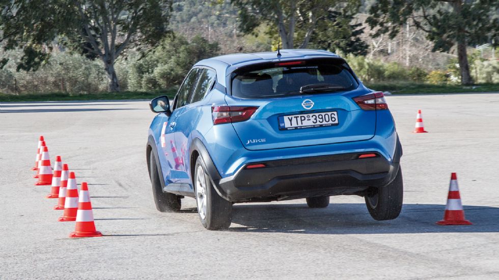 Elk test στα νέα Nissan Juke & Peugeot 2008