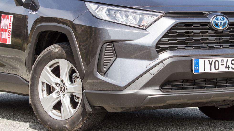 Mitsubishi Outlander Vs Toyota RAV4