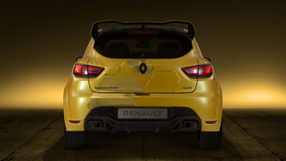 Η έκδοση παραγωγής του Clio RS 16 θα πρέπει να περάσει από όλα τα στάδια εξέλιξης. Αυτό θα κοστίσει στη Renault κάποια εκατομμύρια ευρώ, οπότε η τιμή του αναμένεται να είναι γύρω στα 40.000 ευρώ. 