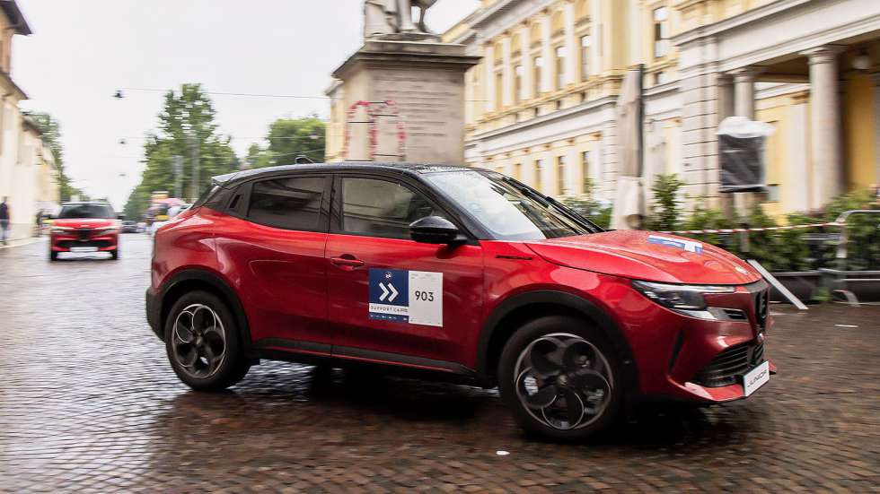 Αγωνιστικό ντεμπούτο στο 1000 Miglia για την Alfa Romeo Junior